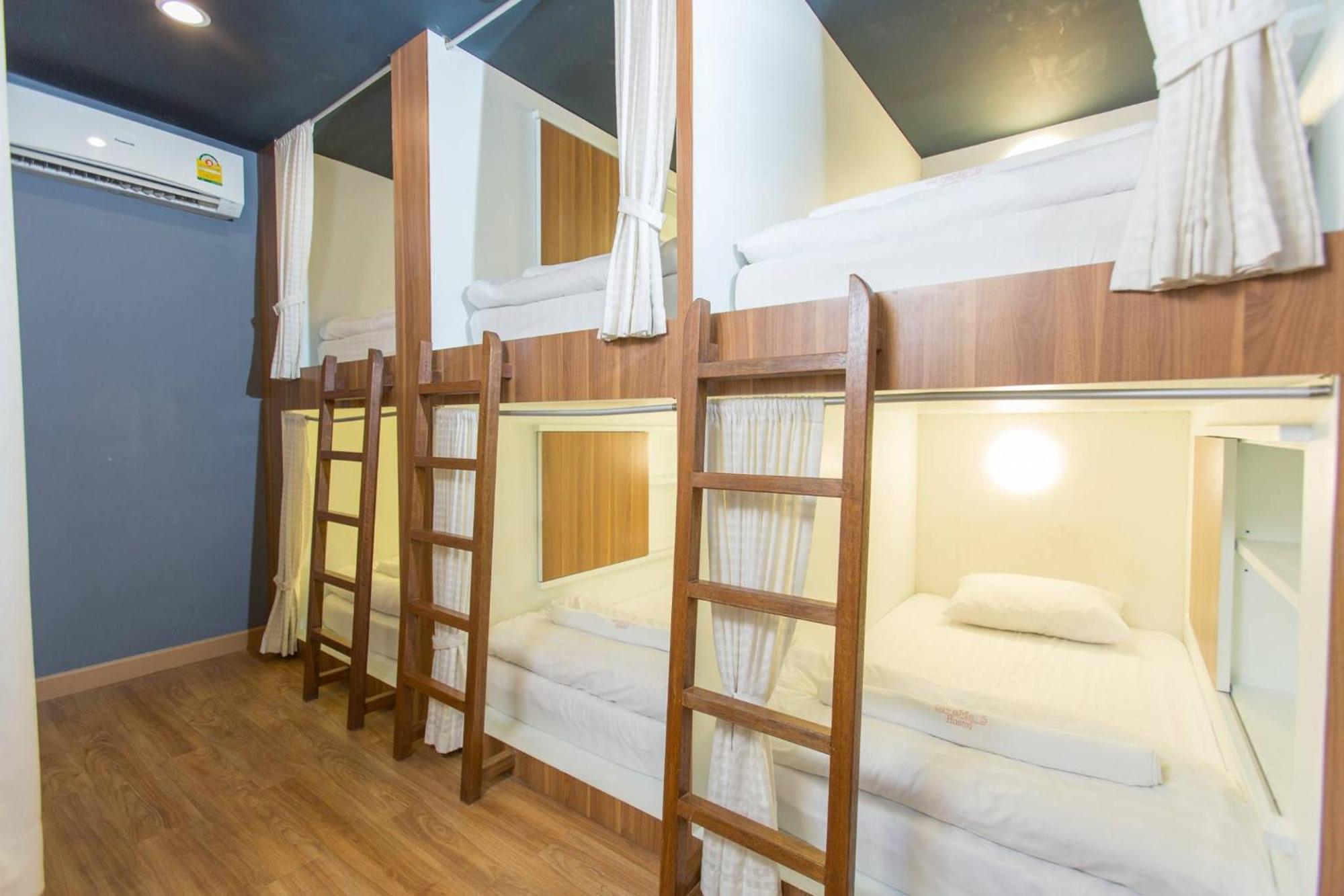 Give Me 5 Hostel Chiang Mai Bagian luar foto