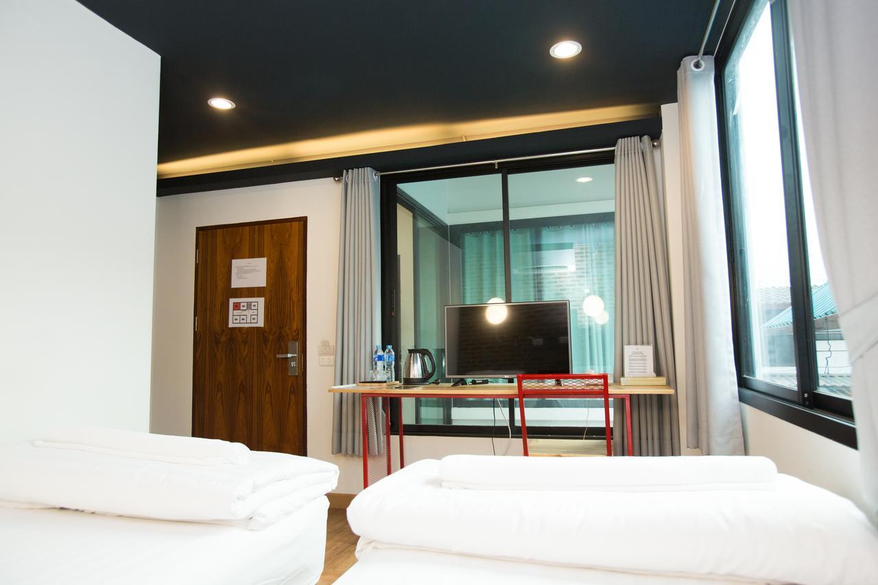 Give Me 5 Hostel Chiang Mai Bagian luar foto