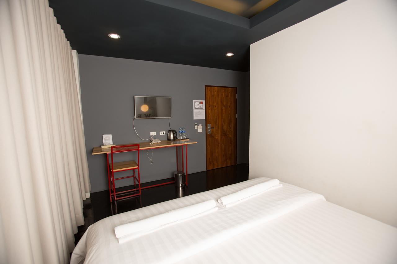Give Me 5 Hostel Chiang Mai Bagian luar foto